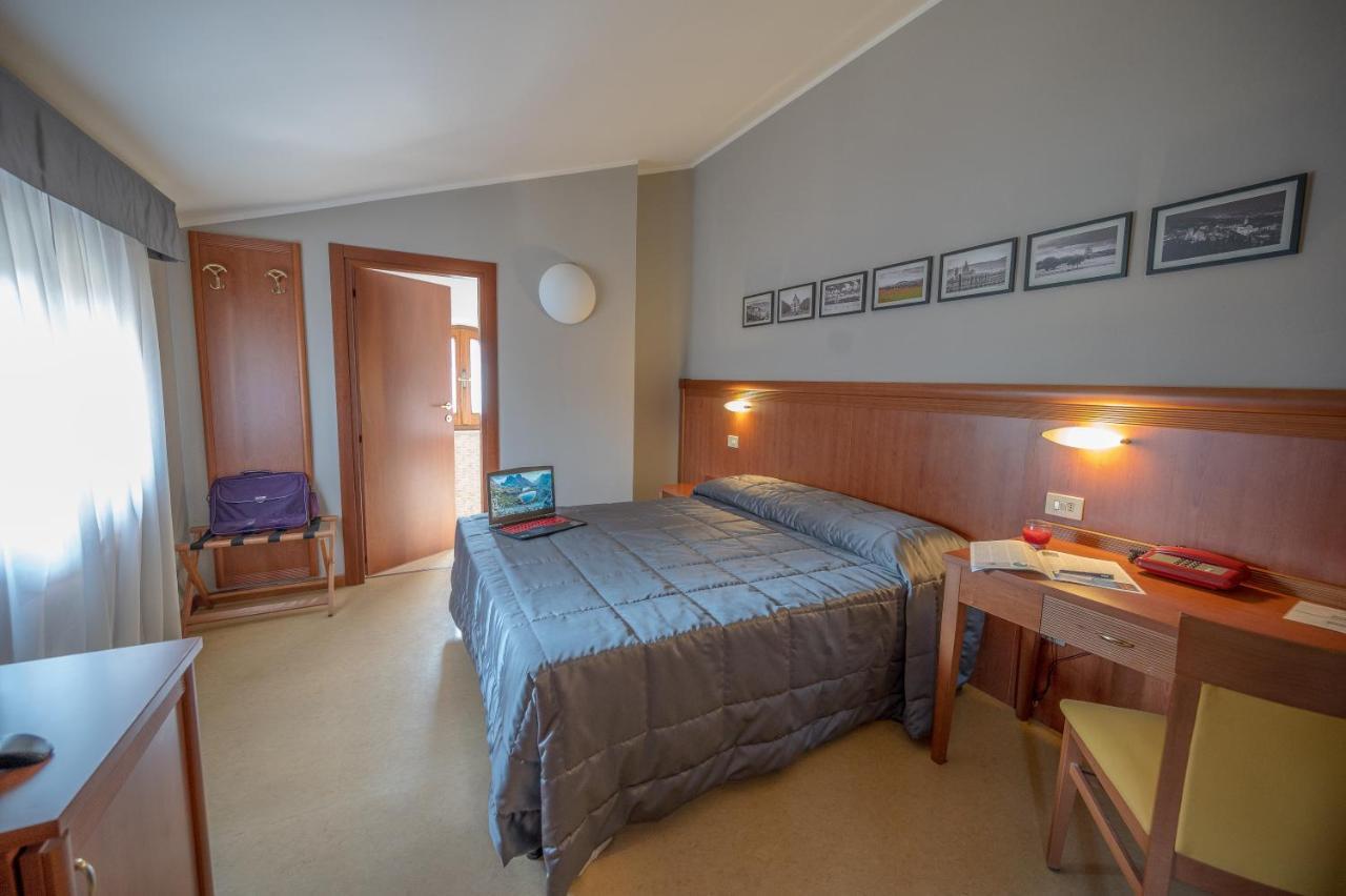 Hotel Moderno Assisi Eksteriør billede