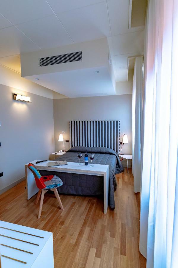 Hotel Moderno Assisi Eksteriør billede