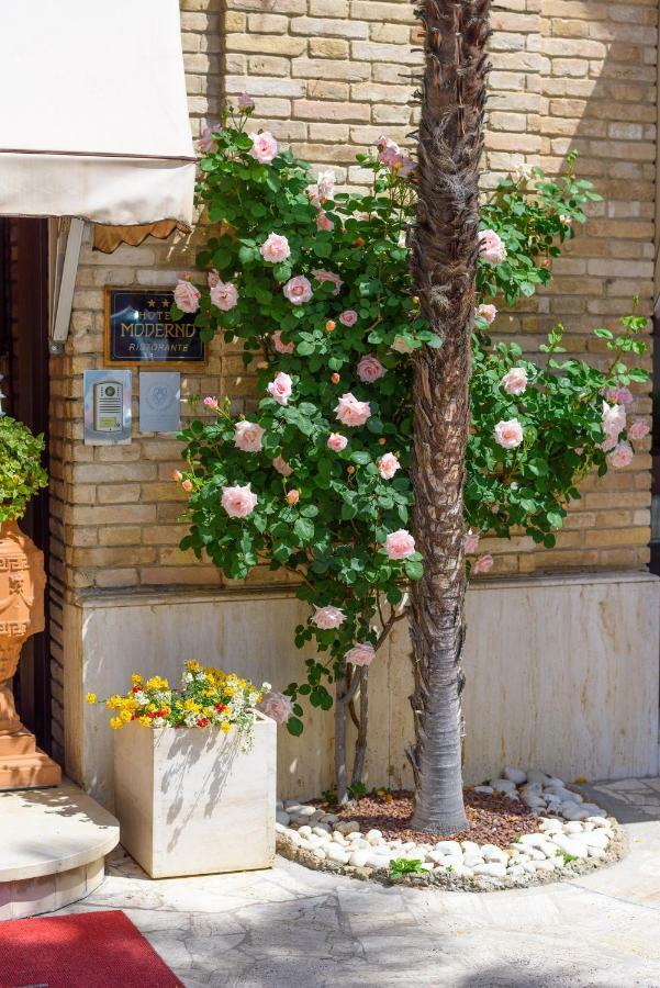 Hotel Moderno Assisi Eksteriør billede