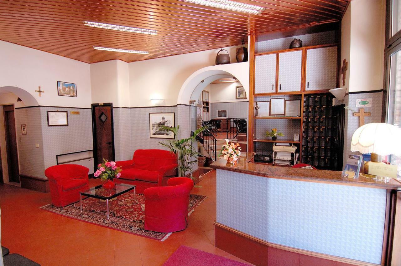 Hotel Moderno Assisi Eksteriør billede