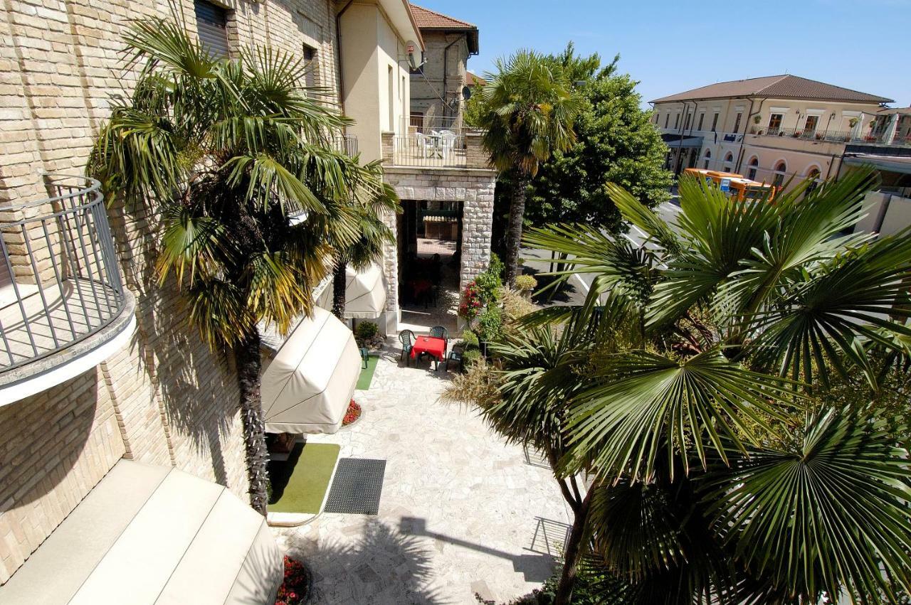 Hotel Moderno Assisi Eksteriør billede