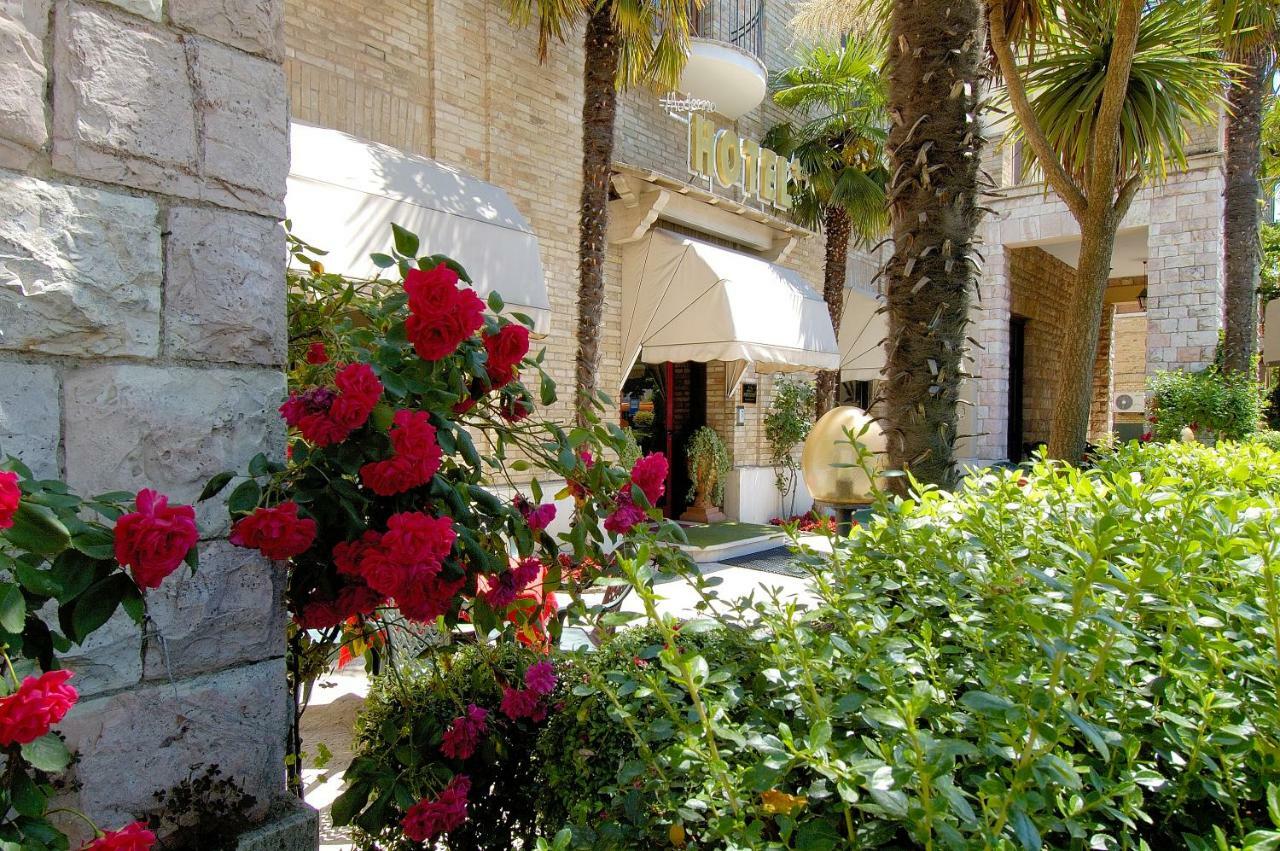 Hotel Moderno Assisi Eksteriør billede