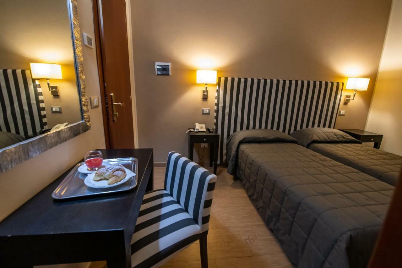 Hotel Moderno Assisi Eksteriør billede