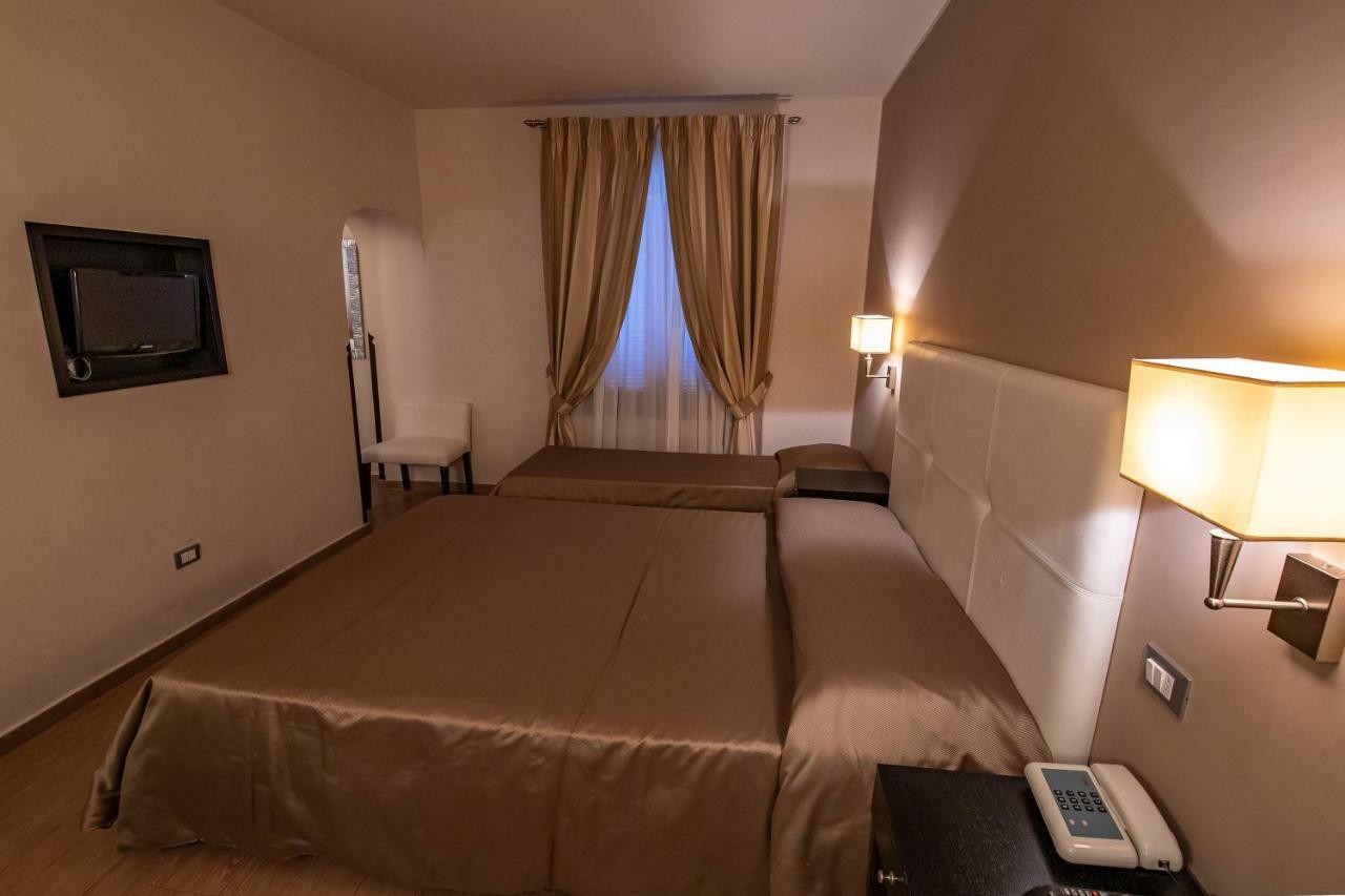 Hotel Moderno Assisi Eksteriør billede