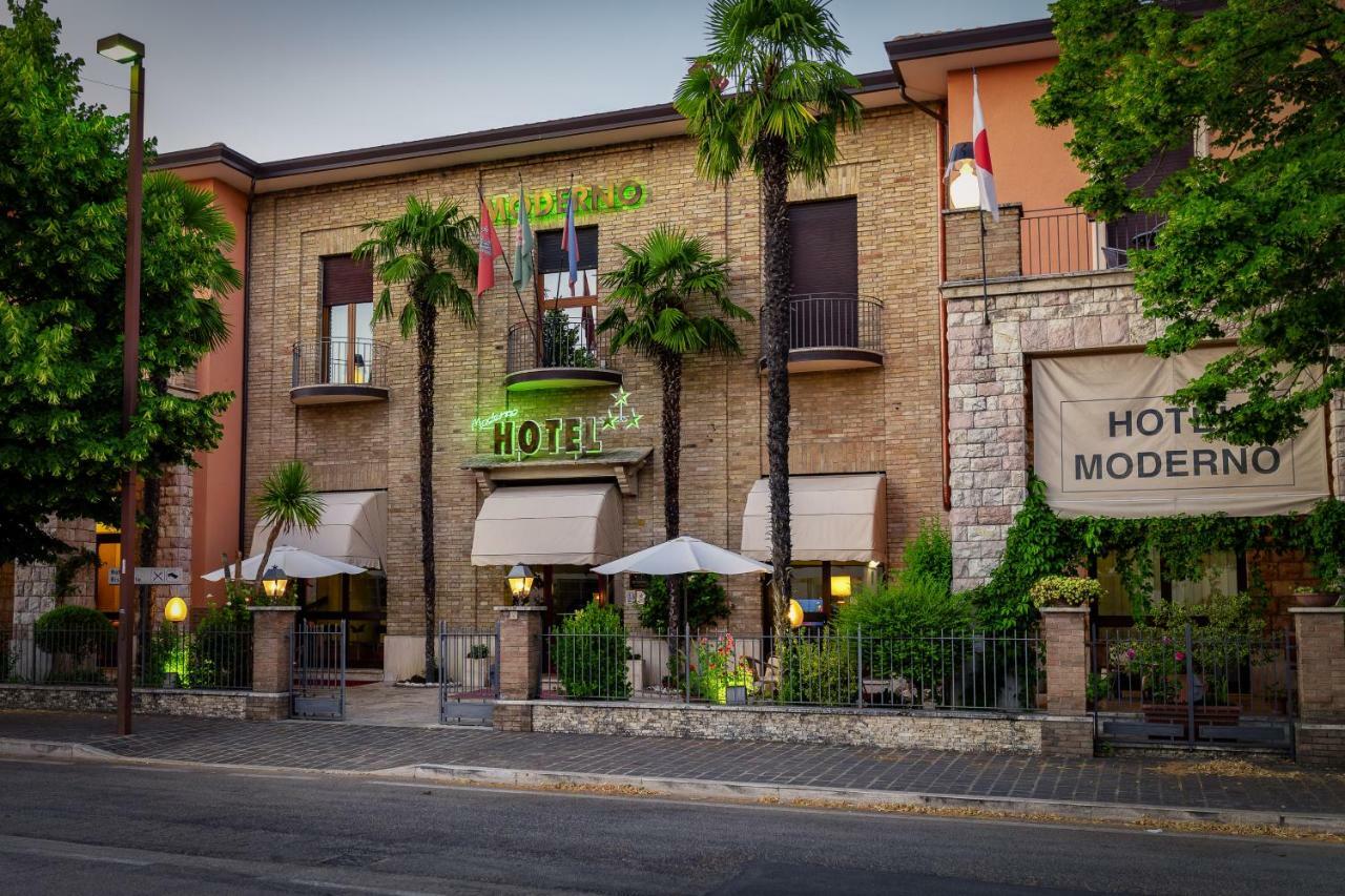 Hotel Moderno Assisi Eksteriør billede